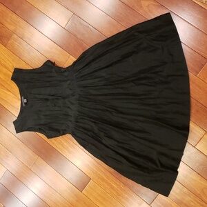 Black Pleated Fit And Flare Dress. Women's Medium. Silk Blend